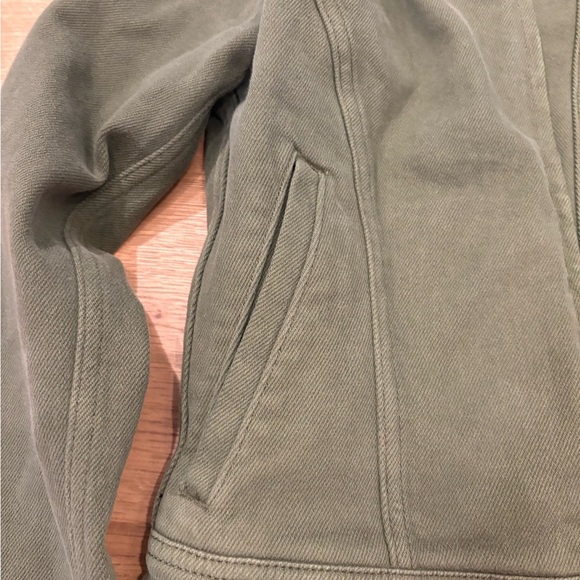 Aritzia Sunday Best Lourdes Jacket - Picture 4 of 7